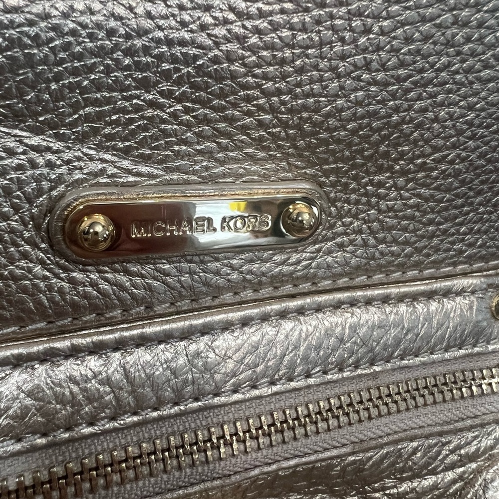 Michael By Michael Kors Fulton Gold Metallic Leather Large Hobo Shoulder Purse - Picture 5 of 6